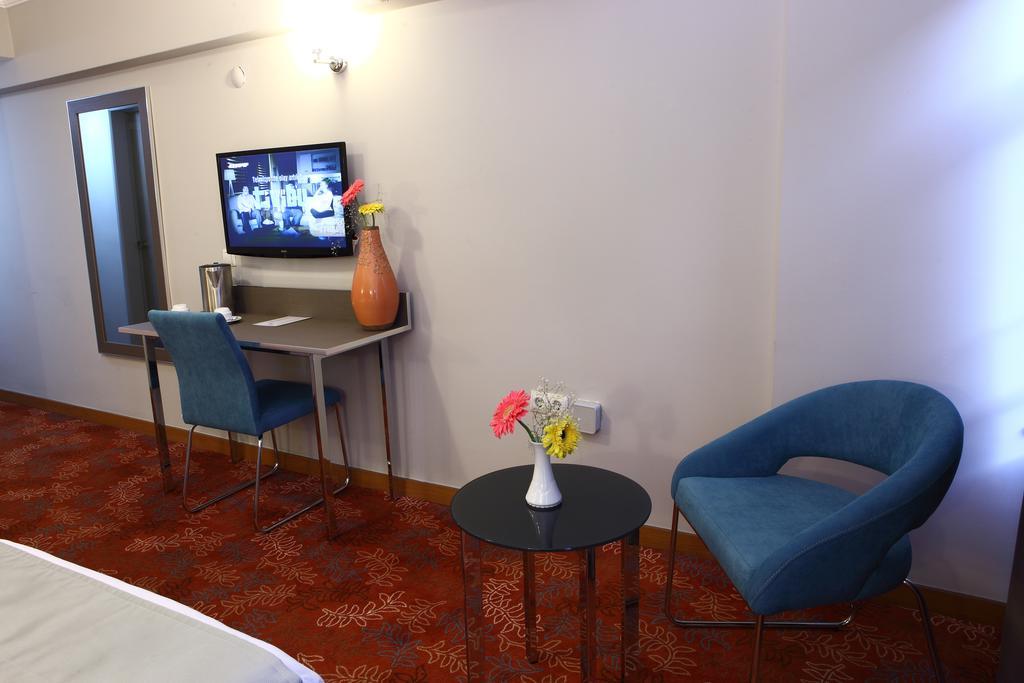 Arma Hotel Manisa Zimmer foto