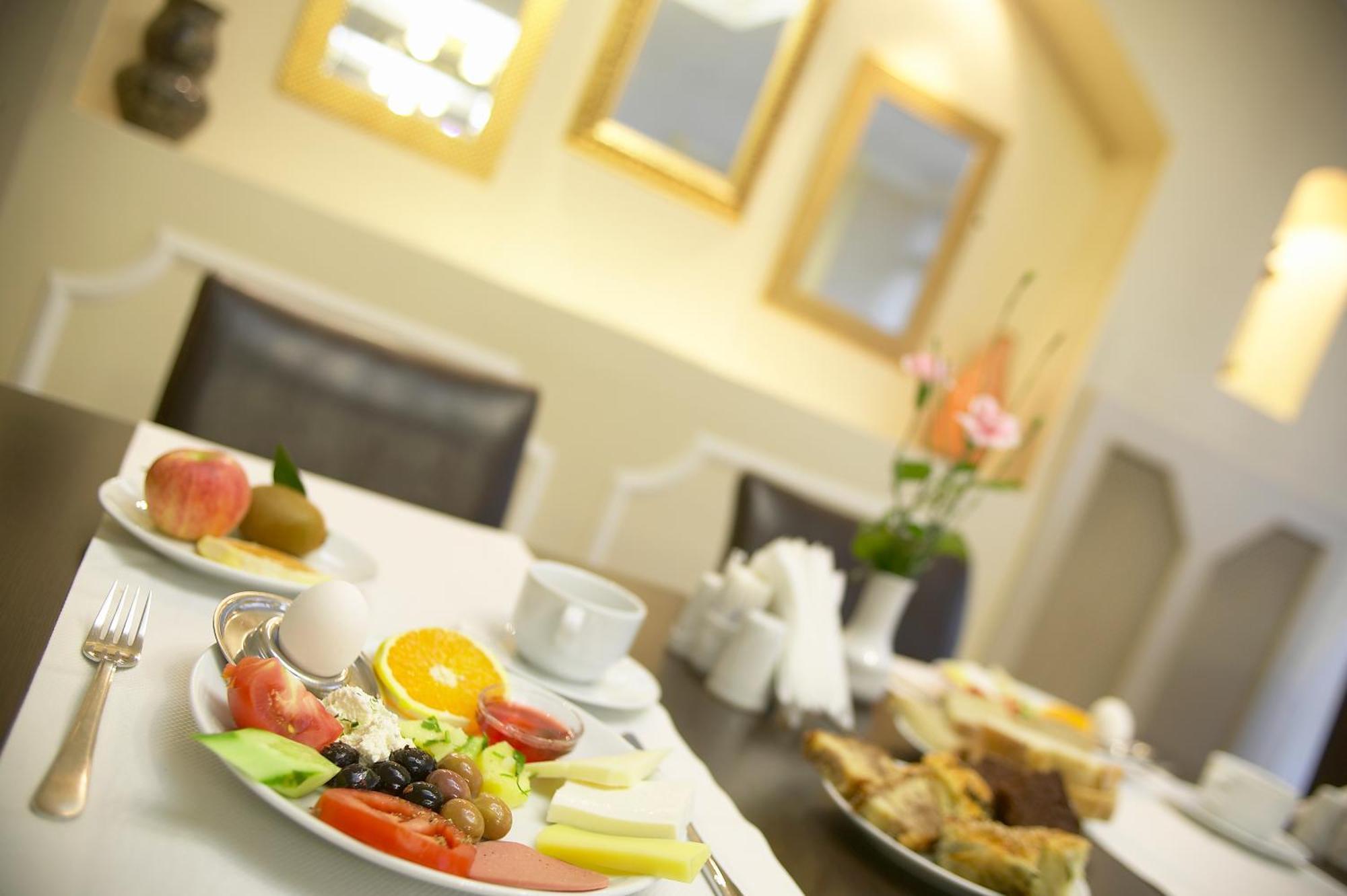 Arma Hotel Manisa Exterior foto